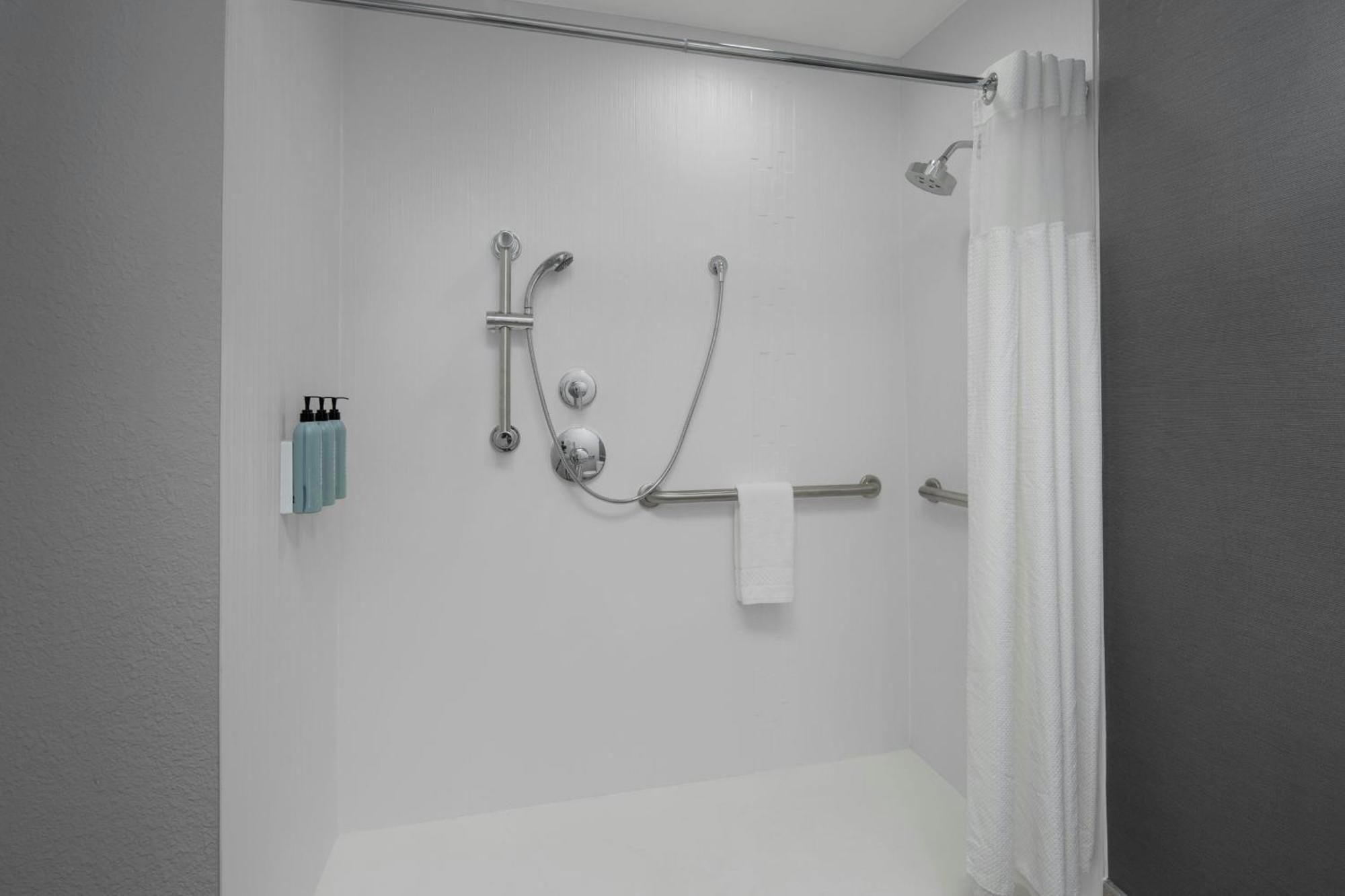 Courtyard Tampa Oldsmar Hotel Екстериор снимка