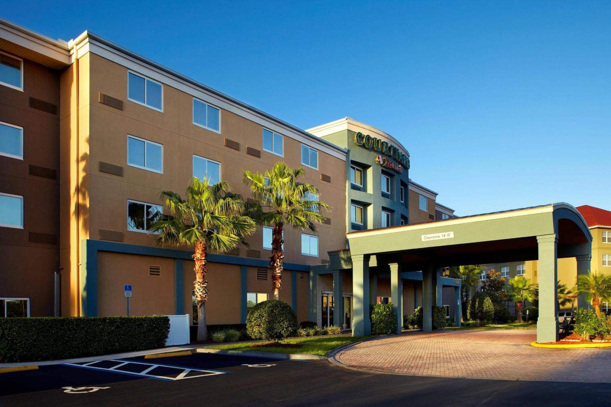 Courtyard Tampa Oldsmar Hotel Екстериор снимка