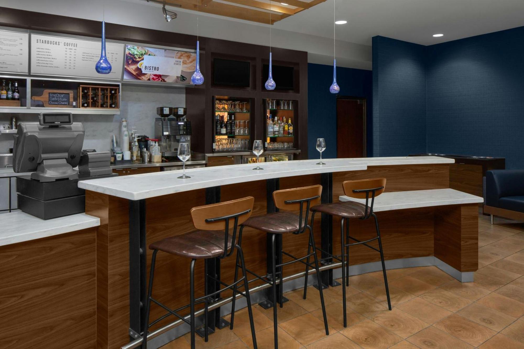 Courtyard Tampa Oldsmar Hotel Екстериор снимка