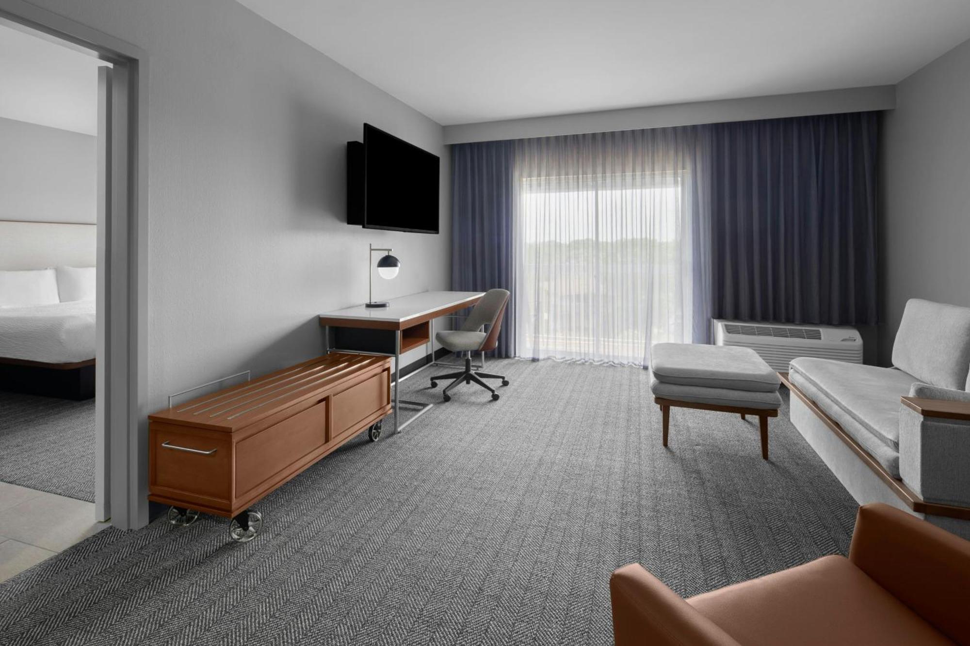 Courtyard Tampa Oldsmar Hotel Екстериор снимка
