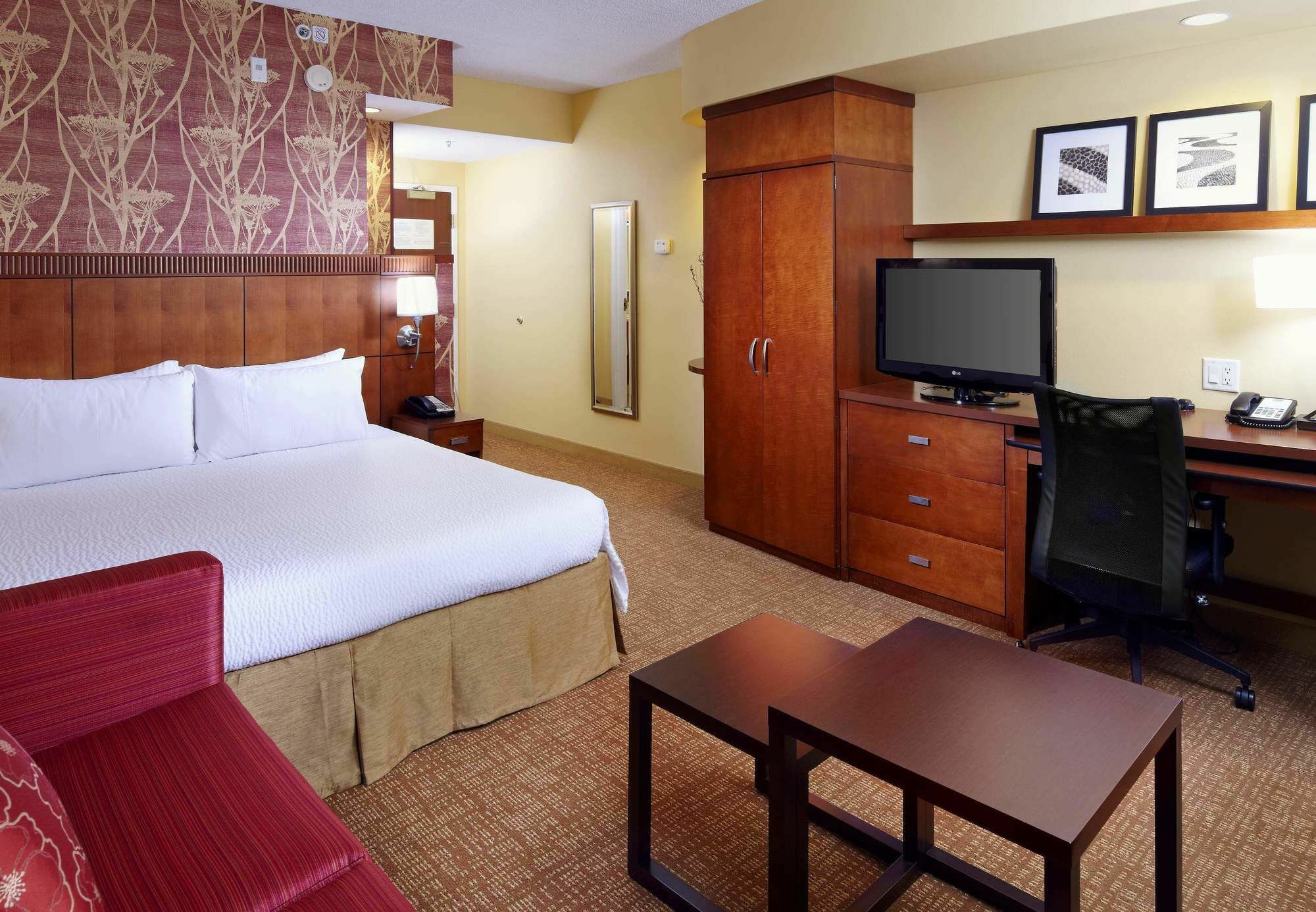 Courtyard Tampa Oldsmar Hotel Екстериор снимка