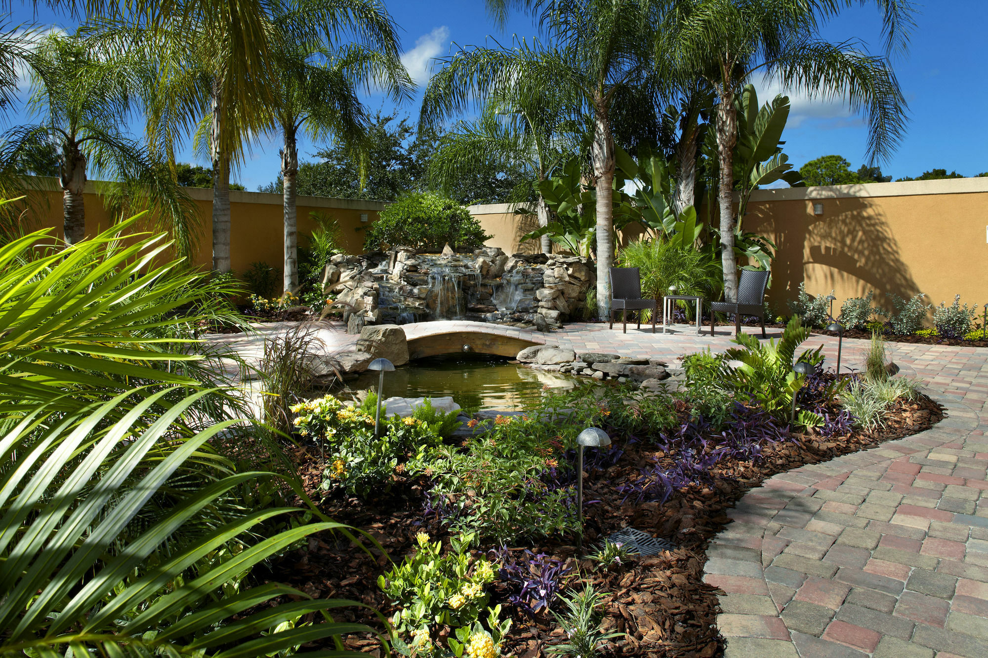 Courtyard Tampa Oldsmar Hotel Екстериор снимка