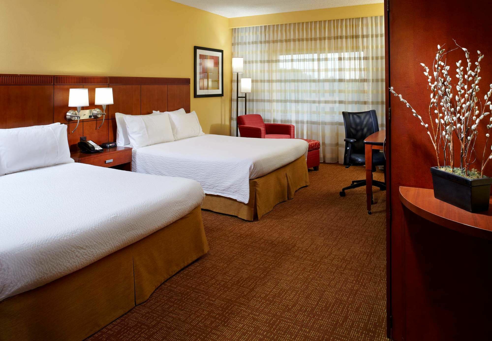 Courtyard Tampa Oldsmar Hotel Екстериор снимка